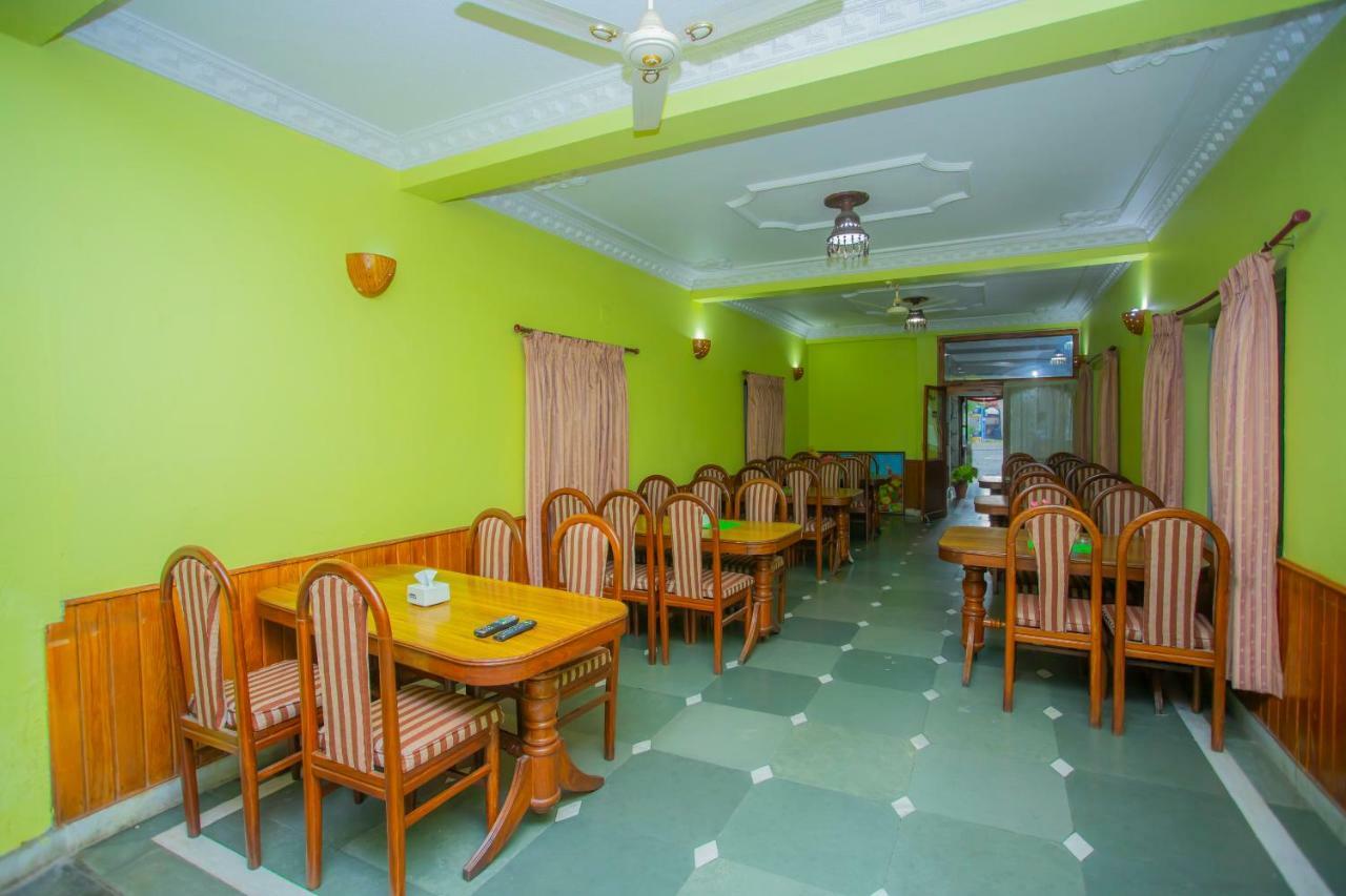 Spot On 445 New Hotel Natureland Pokhara Ngoại thất bức ảnh