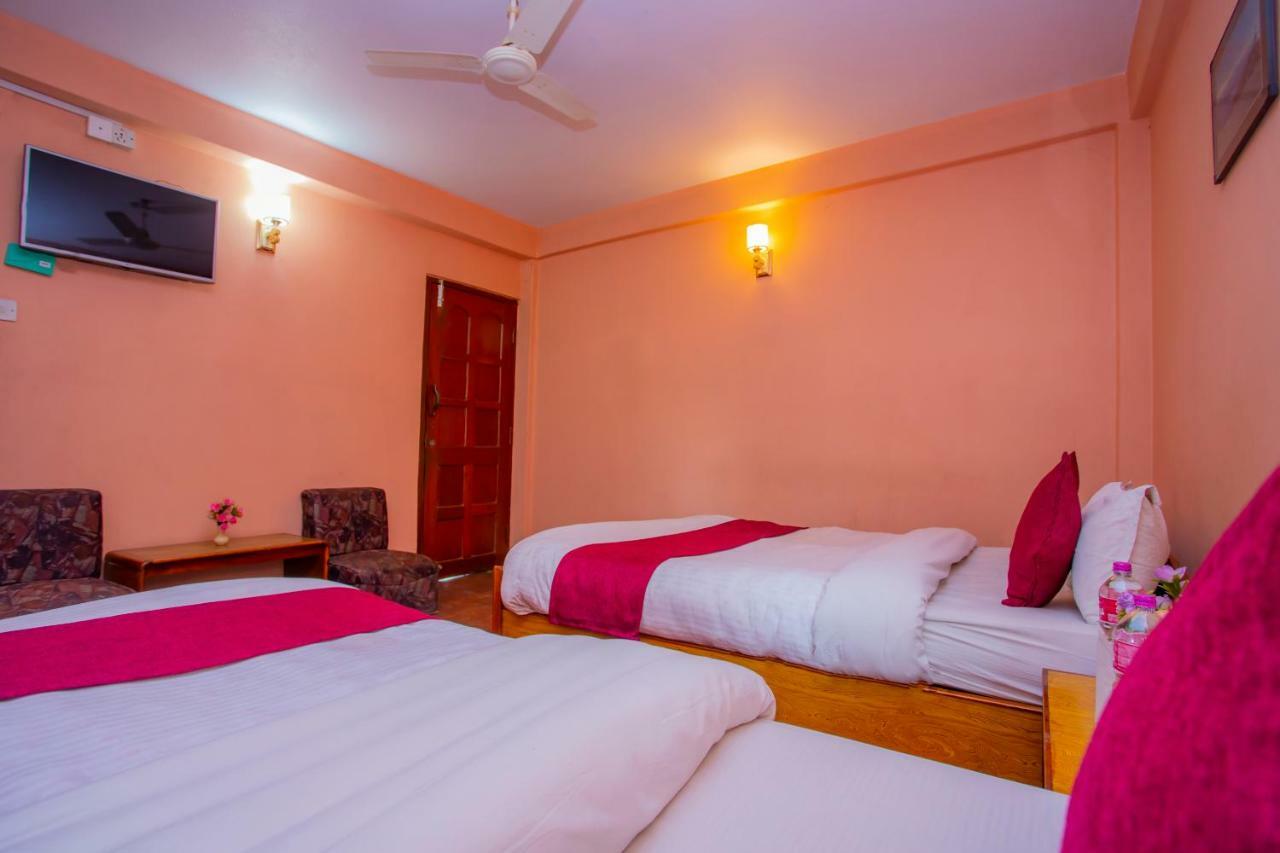 Spot On 445 New Hotel Natureland Pokhara Ngoại thất bức ảnh