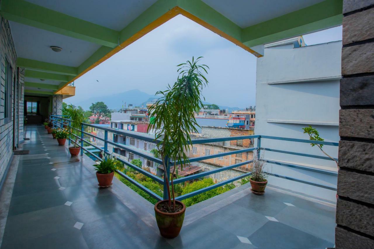 Spot On 445 New Hotel Natureland Pokhara Ngoại thất bức ảnh